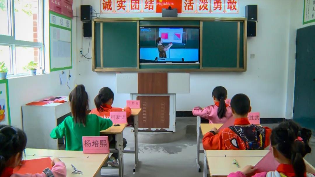 湖北竹山專遞課堂，助推城鄉(xiāng)教育均衡發(fā)展